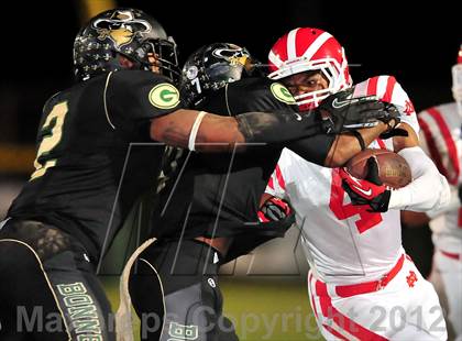 Thumbnail 3 in Mater Dei @ Narbonne photogallery.