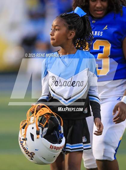 Thumbnail 2 in Glendale vs Muir photogallery.