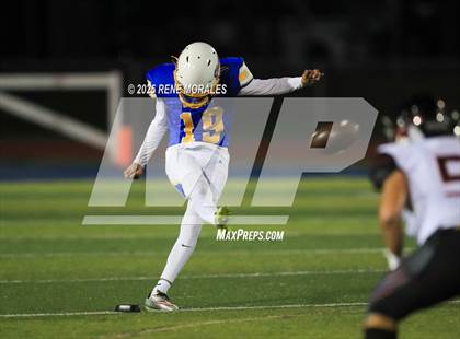Thumbnail 2 in Glendale vs Muir photogallery.
