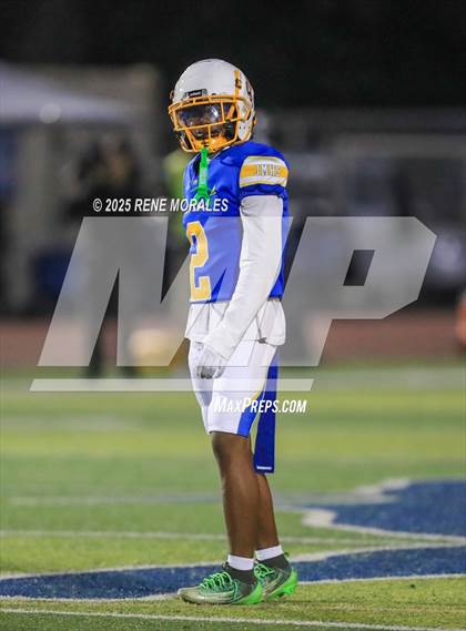 Thumbnail 3 in Glendale vs Muir photogallery.
