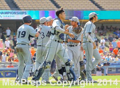 Thumbnail 2 in Birmingham vs. Chatsworth Charter (CIF L.A. City D1 Final) photogallery.
