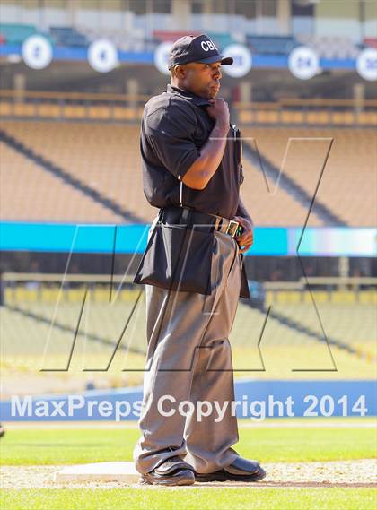 Thumbnail 3 in Birmingham vs. Chatsworth Charter (CIF L.A. City D1 Final) photogallery.