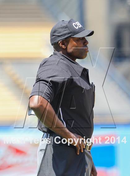 Thumbnail 3 in Birmingham vs. Chatsworth Charter (CIF L.A. City D1 Final) photogallery.