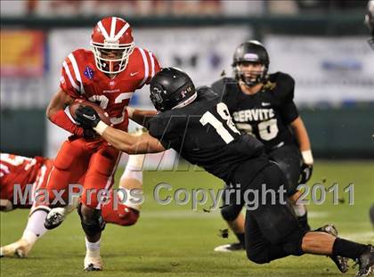Thumbnail 3 in Mater Dei vs. Servite photogallery.