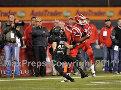 Thumbnail 3 in Mater Dei vs. Servite photogallery.