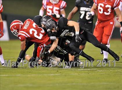 Thumbnail 1 in Mater Dei vs. Servite photogallery.