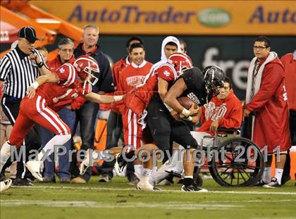 Thumbnail 1 in Mater Dei vs. Servite photogallery.