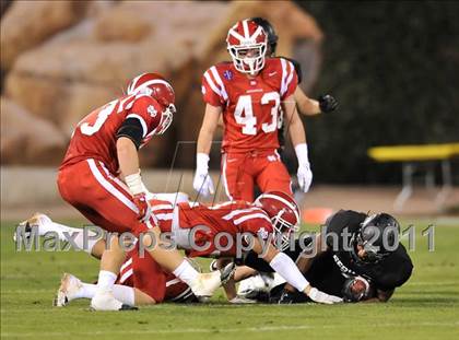 Thumbnail 2 in Mater Dei vs. Servite photogallery.