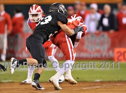 Thumbnail 1 in Mater Dei vs. Servite photogallery.
