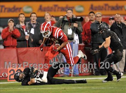 Thumbnail 1 in Mater Dei vs. Servite photogallery.