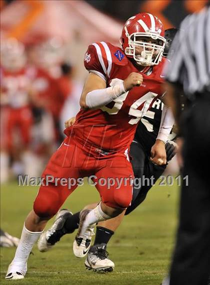 Thumbnail 3 in Mater Dei vs. Servite photogallery.