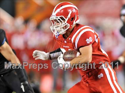 Thumbnail 3 in Mater Dei vs. Servite photogallery.