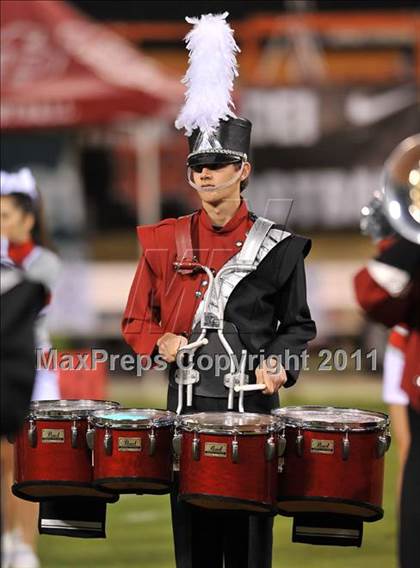 Thumbnail 2 in Mater Dei vs. Servite photogallery.