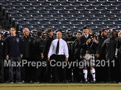Thumbnail 1 in Mater Dei vs. Servite photogallery.