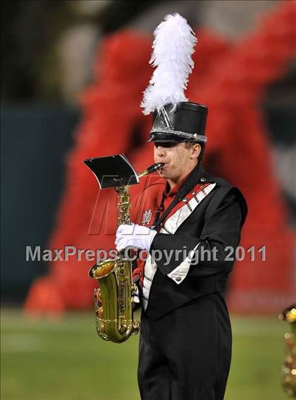 Thumbnail 3 in Mater Dei vs. Servite photogallery.