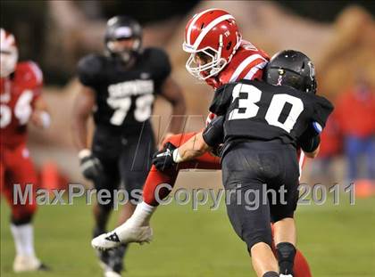 Thumbnail 2 in Mater Dei vs. Servite photogallery.