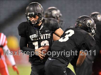 Thumbnail 3 in Mater Dei vs. Servite photogallery.