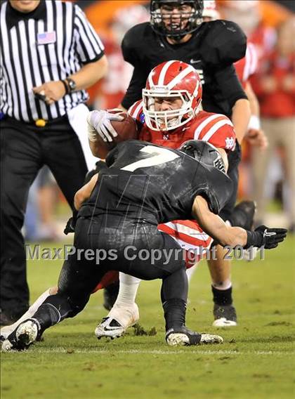 Thumbnail 3 in Mater Dei vs. Servite photogallery.