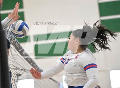 Thumbnail 2 in St. Ignatius College Preparatory vs. Corner Canyon (Durango Fall Classic) photogallery.