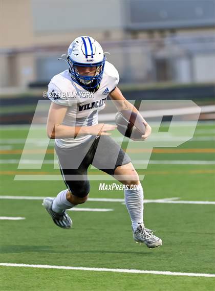 Thumbnail 2 in Grand Saline vs Rains photogallery.