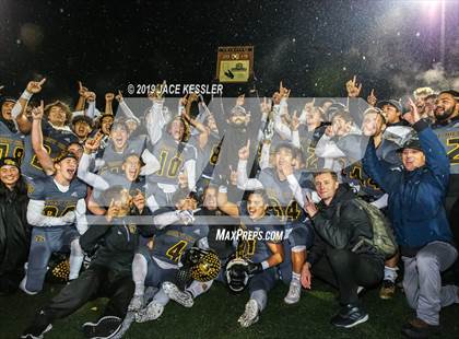 Thumbnail 1 in Santa Barbara vs. Sunny Hills (CIF-SS Div 8 Final) photogallery.