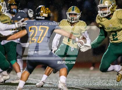 Thumbnail 3 in Santa Barbara vs. Sunny Hills (CIF-SS Div 8 Final) photogallery.