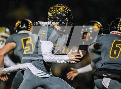 Thumbnail 3 in Santa Barbara vs. Sunny Hills (CIF-SS Div 8 Final) photogallery.