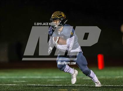 Thumbnail 2 in Santa Barbara vs. Sunny Hills (CIF-SS Div 8 Final) photogallery.