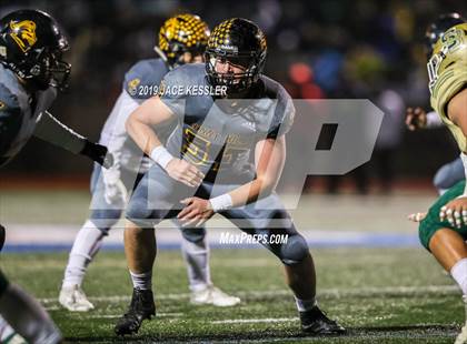 Thumbnail 2 in Santa Barbara vs. Sunny Hills (CIF-SS Div 8 Final) photogallery.