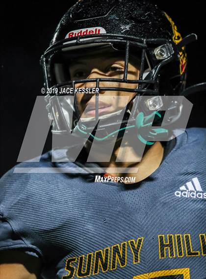 Thumbnail 3 in Santa Barbara vs. Sunny Hills (CIF-SS Div 8 Final) photogallery.