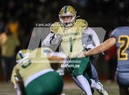 Thumbnail 3 in Santa Barbara vs. Sunny Hills (CIF-SS Div 8 Final) photogallery.