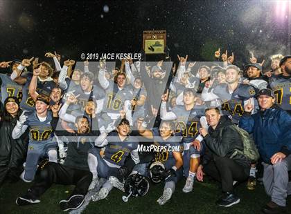 Thumbnail 2 in Santa Barbara vs. Sunny Hills (CIF-SS Div 8 Final) photogallery.