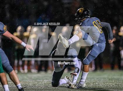 Thumbnail 3 in Santa Barbara vs. Sunny Hills (CIF-SS Div 8 Final) photogallery.