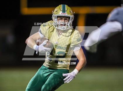 Thumbnail 1 in Santa Barbara vs. Sunny Hills (CIF-SS Div 8 Final) photogallery.