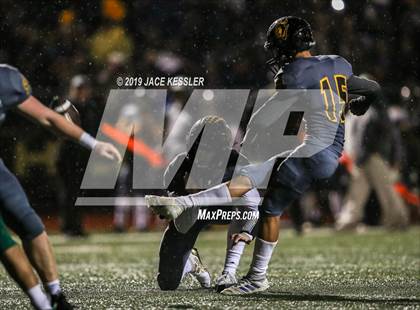 Thumbnail 1 in Santa Barbara vs. Sunny Hills (CIF-SS Div 8 Final) photogallery.