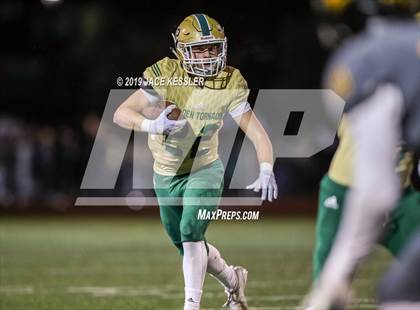 Thumbnail 2 in Santa Barbara vs. Sunny Hills (CIF-SS Div 8 Final) photogallery.
