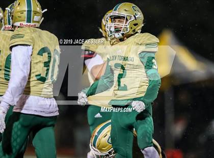 Thumbnail 1 in Santa Barbara vs. Sunny Hills (CIF-SS Div 8 Final) photogallery.