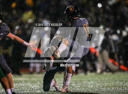 Thumbnail 2 in Santa Barbara vs. Sunny Hills (CIF-SS Div 8 Final) photogallery.