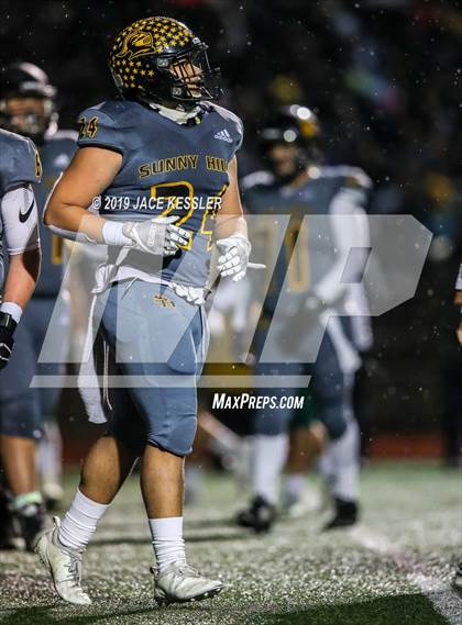 Thumbnail 2 in Santa Barbara vs. Sunny Hills (CIF-SS Div 8 Final) photogallery.
