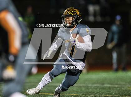 Thumbnail 1 in Santa Barbara vs. Sunny Hills (CIF-SS Div 8 Final) photogallery.