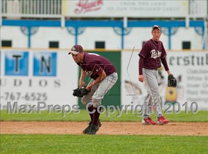 Thumbnail 3 in South St. Paul vs. Cretin-Derham Hall (Section 4AAA Playoffs) photogallery.