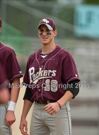 Thumbnail 1 in South St. Paul vs. Cretin-Derham Hall (Section 4AAA Playoffs) photogallery.
