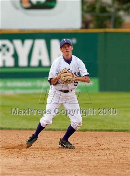 Thumbnail 3 in South St. Paul vs. Cretin-Derham Hall (Section 4AAA Playoffs) photogallery.