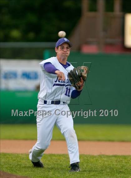 Thumbnail 3 in South St. Paul vs. Cretin-Derham Hall (Section 4AAA Playoffs) photogallery.