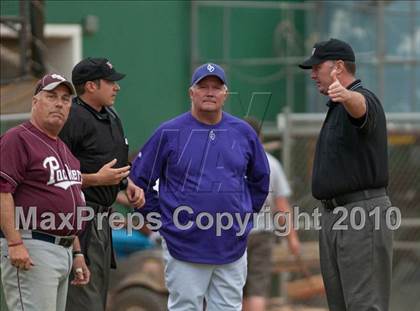 Thumbnail 3 in South St. Paul vs. Cretin-Derham Hall (Section 4AAA Playoffs) photogallery.