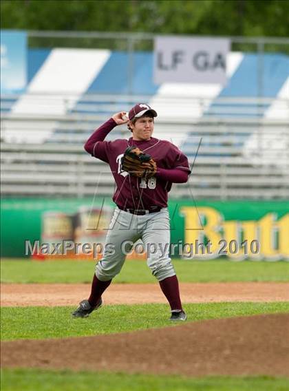 Thumbnail 2 in South St. Paul vs. Cretin-Derham Hall (Section 4AAA Playoffs) photogallery.