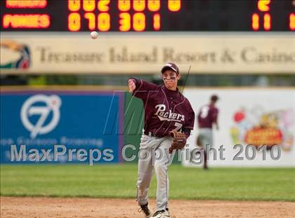 Thumbnail 2 in South St. Paul vs. Cretin-Derham Hall (Section 4AAA Playoffs) photogallery.