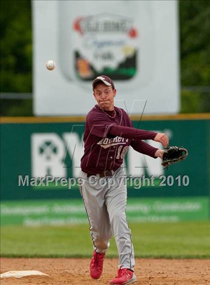 Thumbnail 2 in South St. Paul vs. Cretin-Derham Hall (Section 4AAA Playoffs) photogallery.