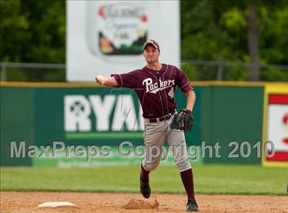Thumbnail 2 in South St. Paul vs. Cretin-Derham Hall (Section 4AAA Playoffs) photogallery.