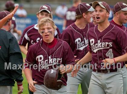 Thumbnail 2 in South St. Paul vs. Cretin-Derham Hall (Section 4AAA Playoffs) photogallery.